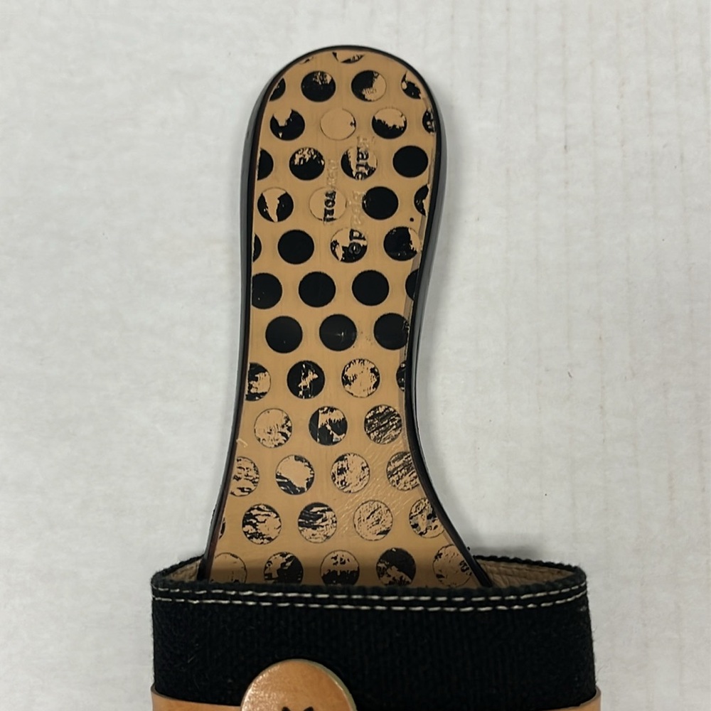 Kate spade black & tan Toby polka dot button detail slide leather sandals sz 7 - Picture 12 of 12